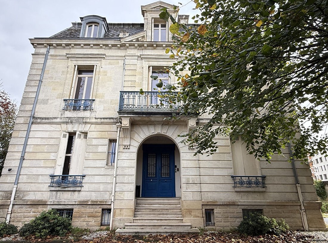 Villa in La Castagne-La Ferrade, Begles, France 2 - 18405730