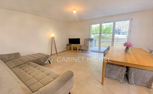 Apartment in Nord, Roquefort-les-Pins, France 1