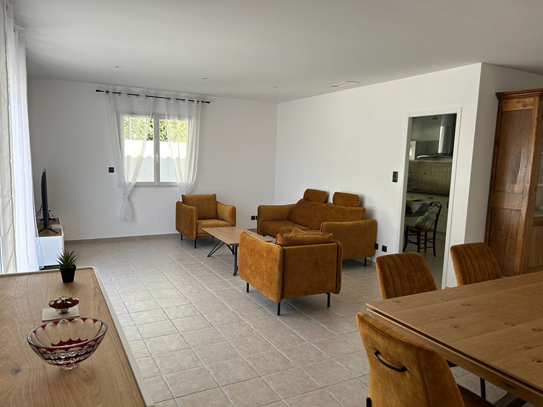 Villa in Vailhauques, Occitania, France 2 - 18405792