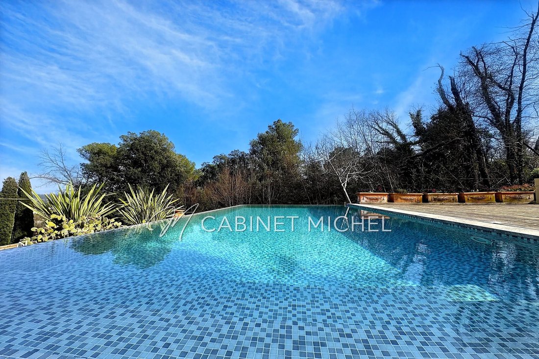 Villa in Le Rouret, Provence-Alpes-Côte d'Azur, France 2 - 18404051