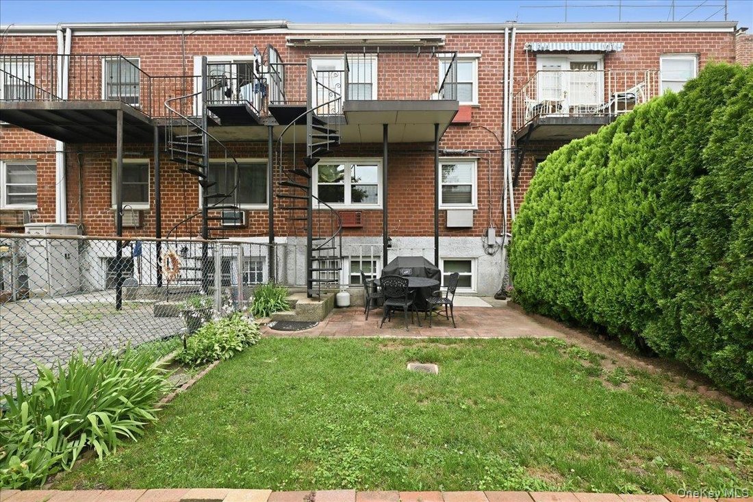 House in New York, New York, United States 3 - 18413370