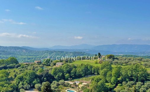 Villa in Châteauneuf-Grasse, Provence-Alpes-Côte d'Azur, Frankreich 1
