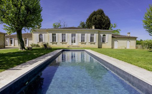 House in Podensac, Nouvelle-Aquitaine, France 1