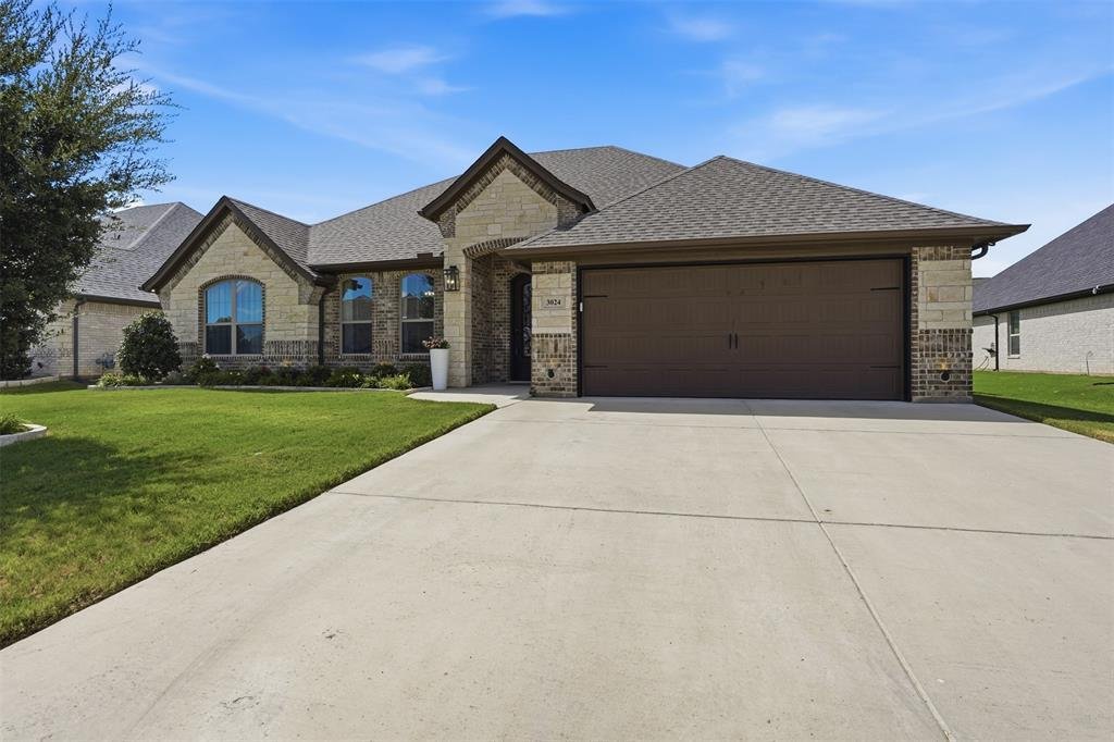 House in Granbury, Texas, United States 3 - 18404097