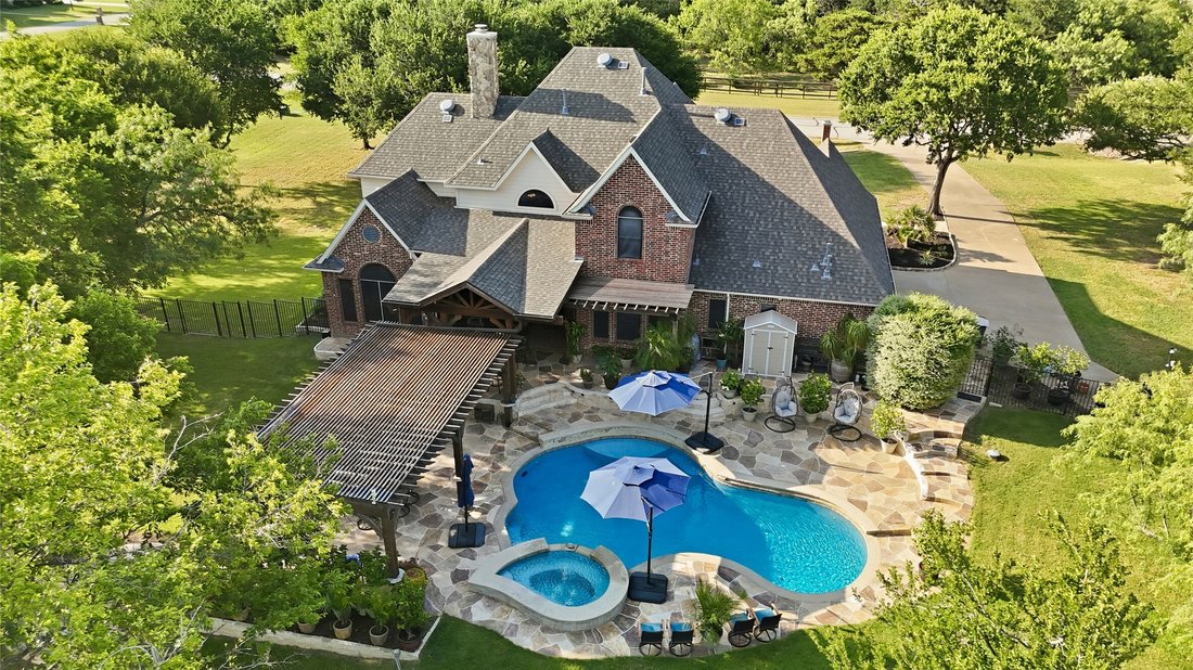 House in Little Elm, Texas, United States 2 - 18399612