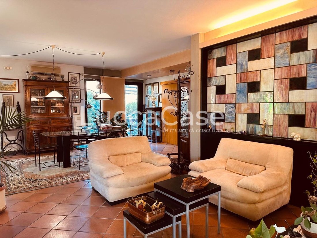 Villa in Historic Center, Lucca, Tuscany 4 - 18411080