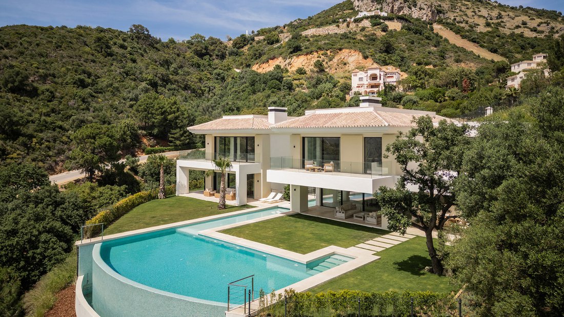 Villa in Benahavis, Andalusia, Spain 1 - 18402919