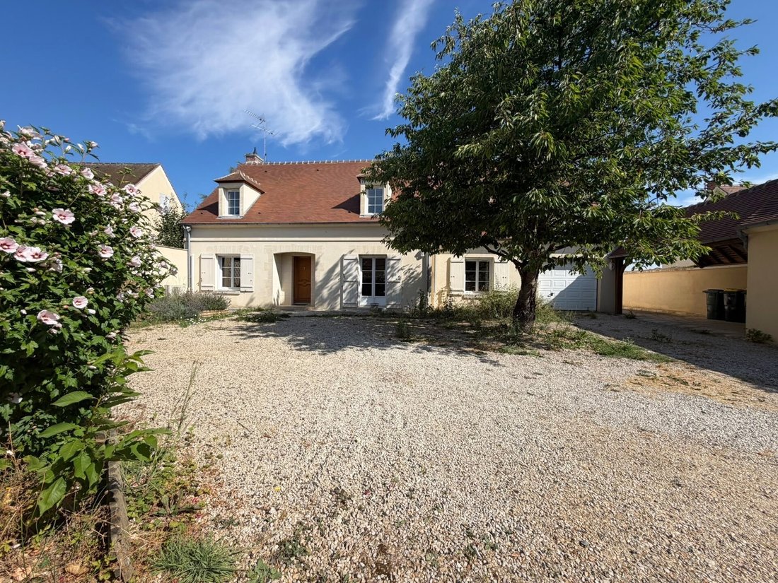 House in Senlis, Hauts-de-France, France 1 - 18413791