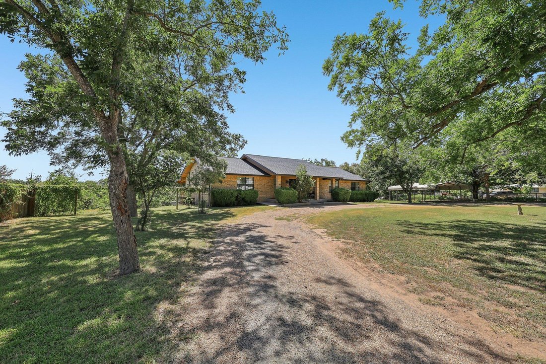 House in Bastrop, Texas, United States 1 - 18408044