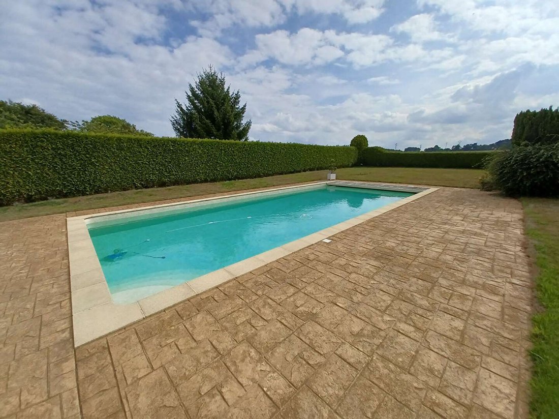 Villa in Le Menil-Bérard, Normandy, France 3 - 18405611