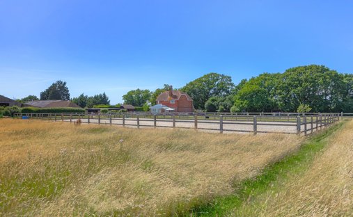 Laughton, England 1
