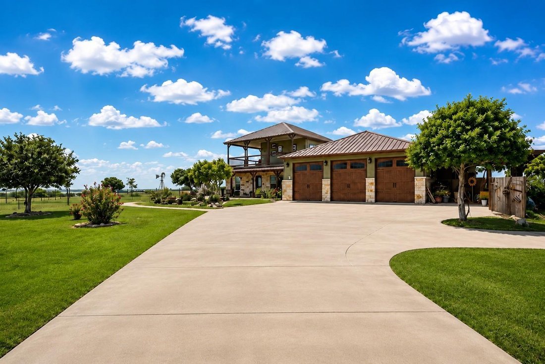 House in Sandia, Texas, United States 1 - 17187912