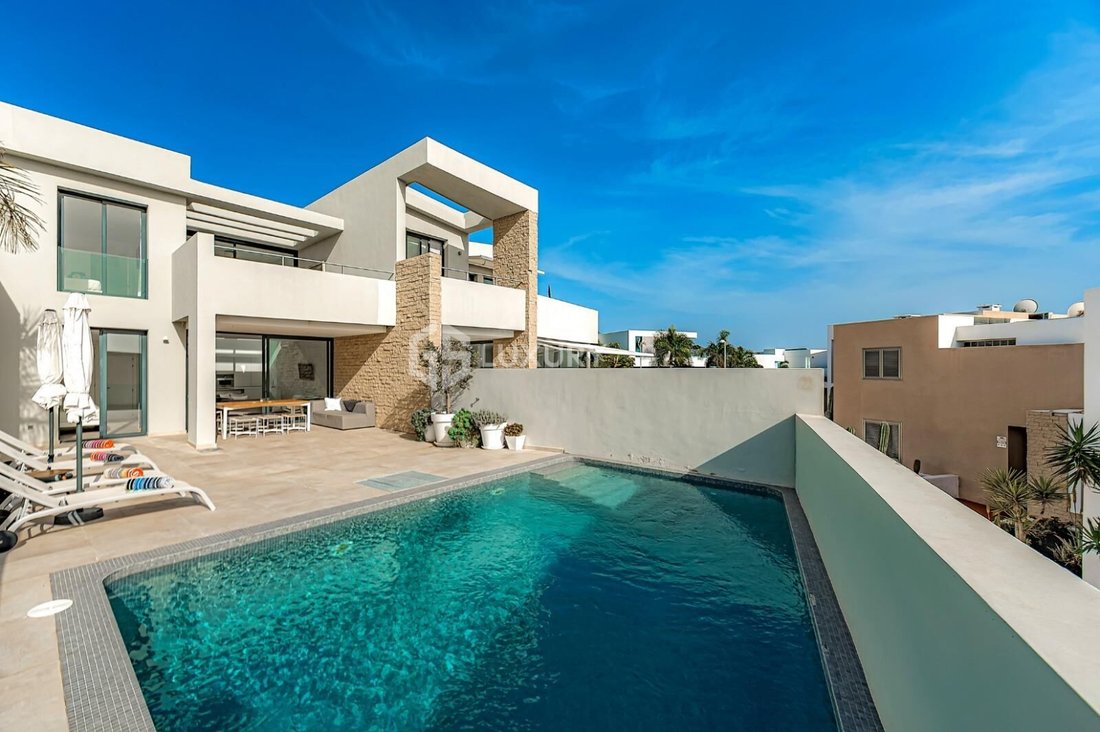 House in La Caleta, Adeje, Canary Islands 1 - 18411347
