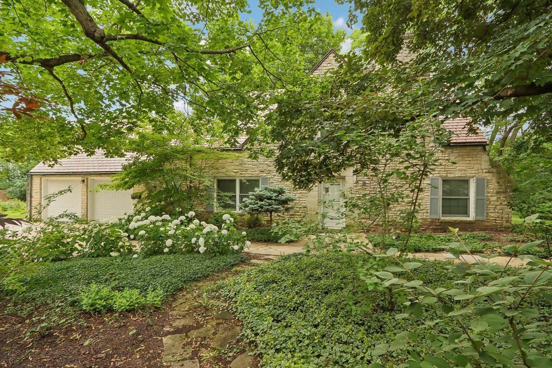 House in Waukesha, Wisconsin, United States 2 - 18407196