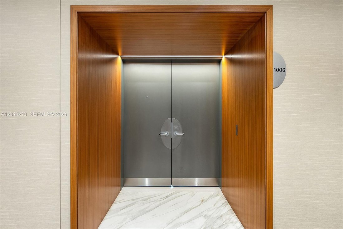Condo in Miami, Florida, United States 2 - 18408814