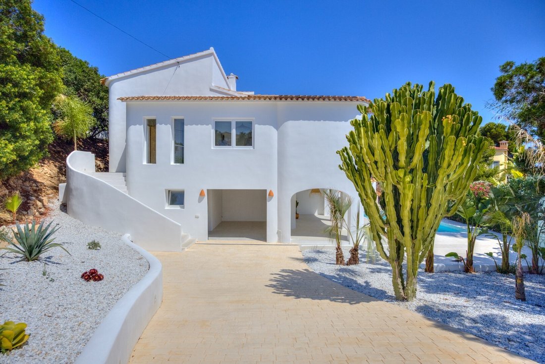 Villa in Moraira, Teulada, Valencian Community 2 - 18404757