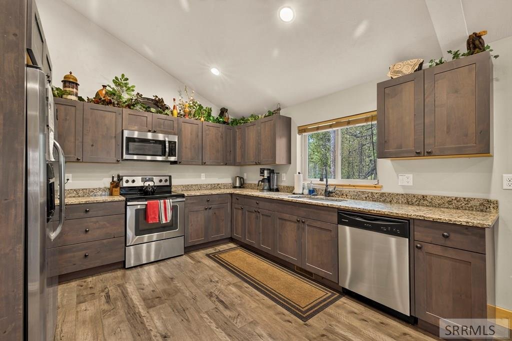 House in Island Park, Idaho, United States 3 - 18417323