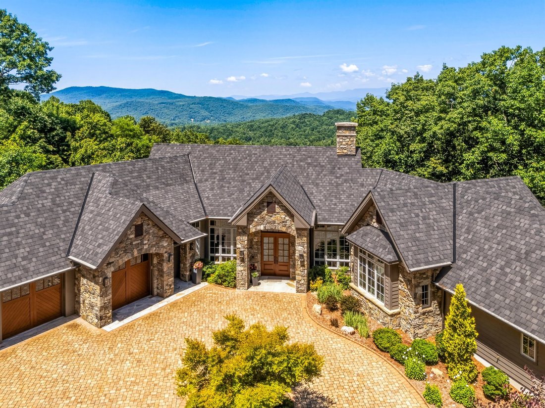 House in Laurel Park, North Carolina, United States 2 - 18410457