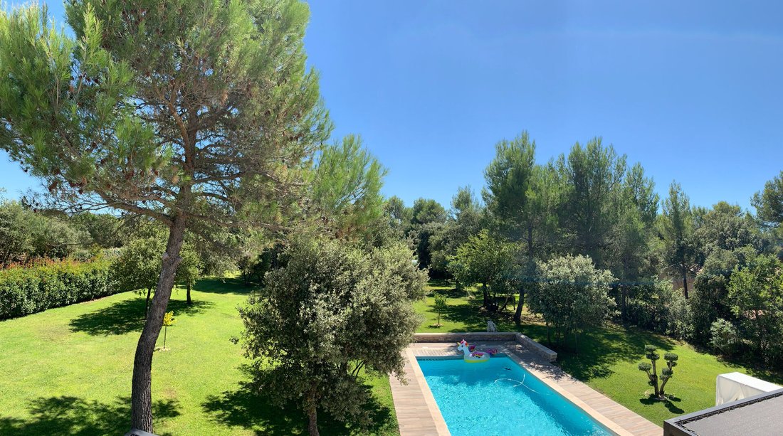 Villa in Saint-Didier, Provence-Alpes-Côte d'Azur, France 1 - 18405928