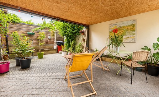 Villa in Le Bourg-Le Vieux Bourg, Lormont, France 1