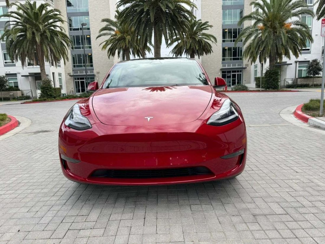 Suv in Newport Beach, CA, United States 2 - 18163495