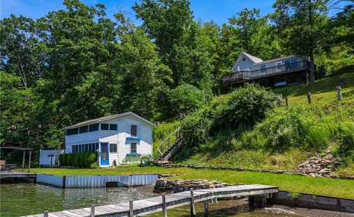 House in Hammondsport, New York, United States 1