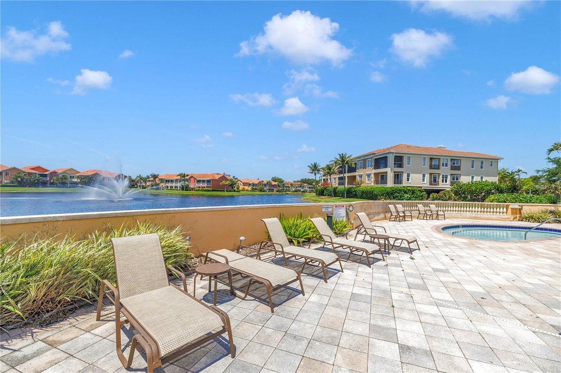 Condo in St. Petersburg, Florida, United States 3 - 18403496