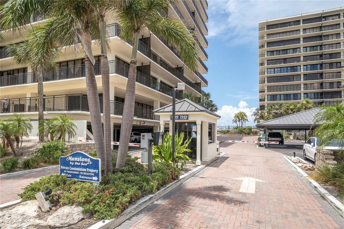 Condo in St. Pete Beach, Florida, United States 2 - 18407931
