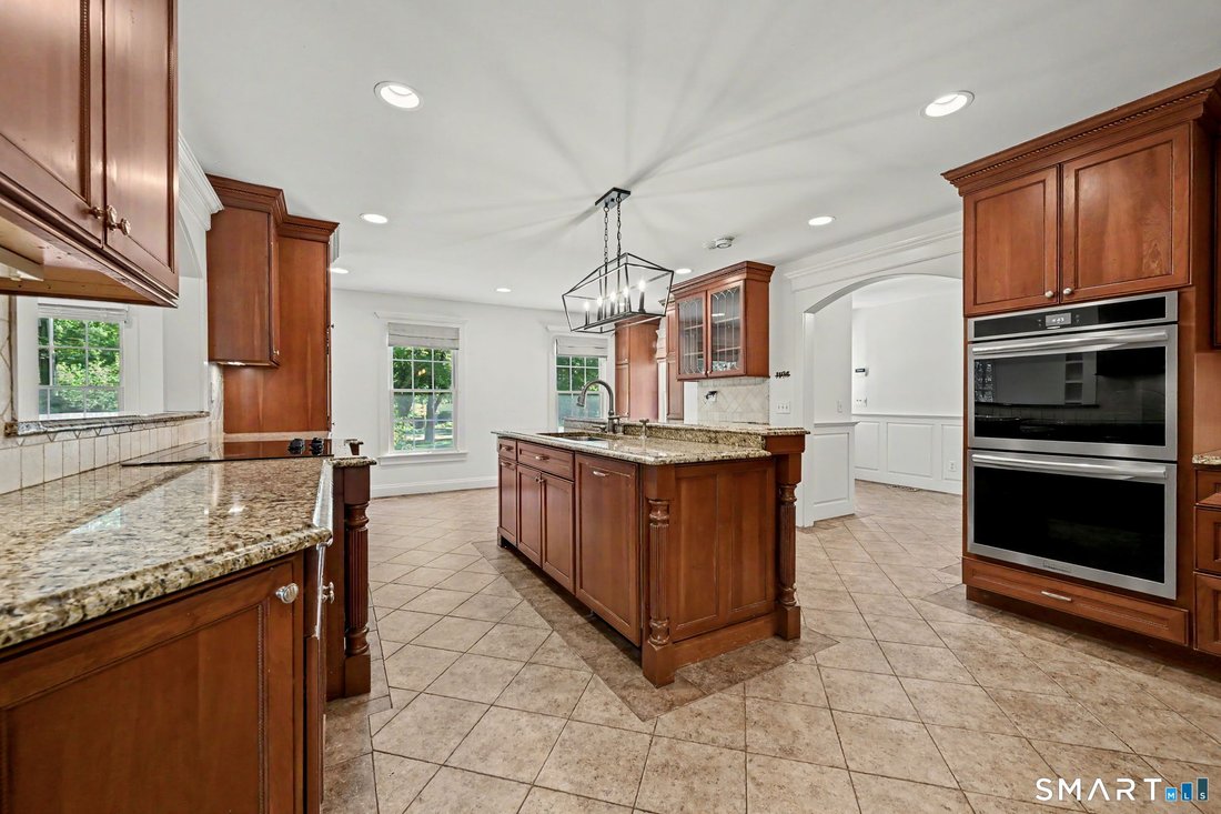 House in Stamford, Connecticut, United States 4 - 18396284