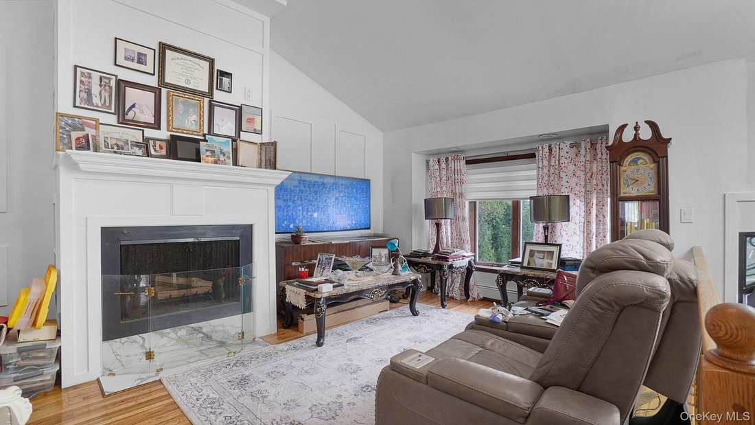 House in Bellmore, New York, United States 3 - 18349295