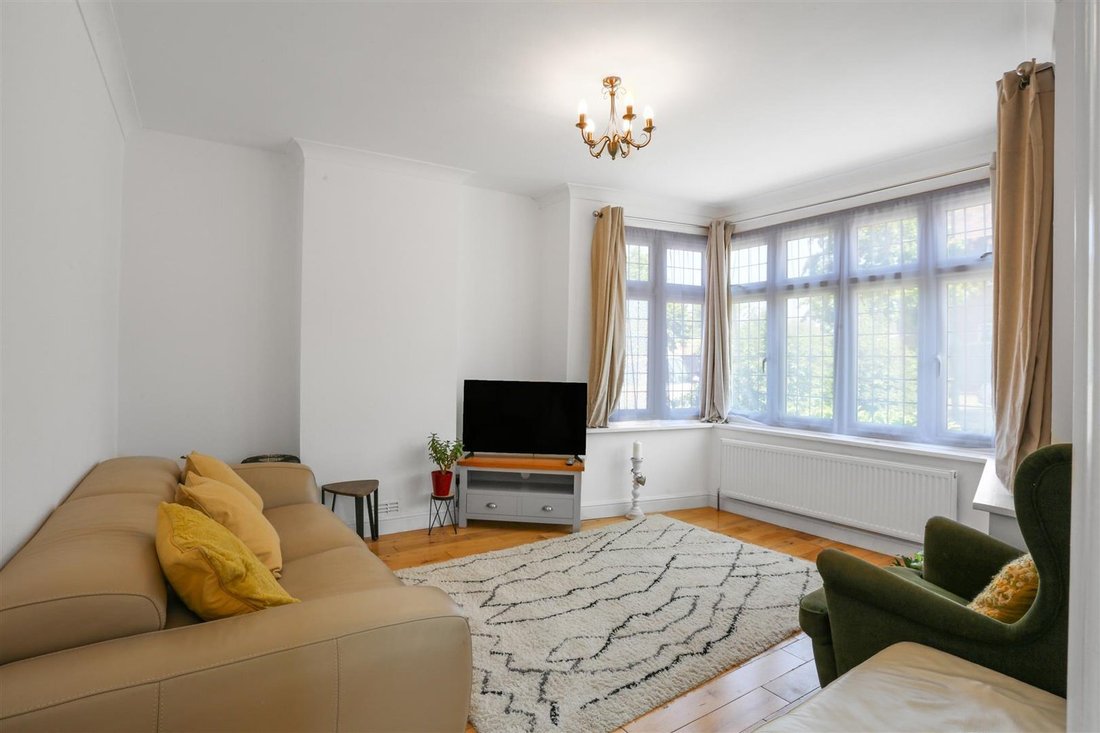House in Cheam, London Borough of Sutton, England 2 - 18402835