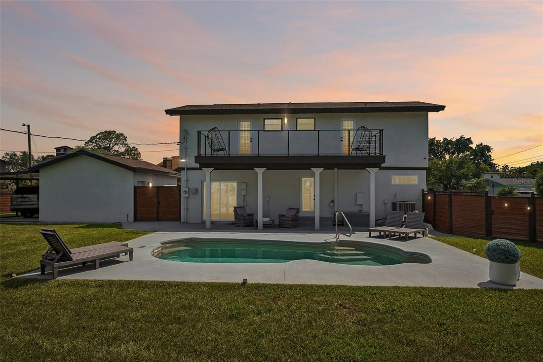 House in St. Petersburg, Florida, United States 2 - 18404096
