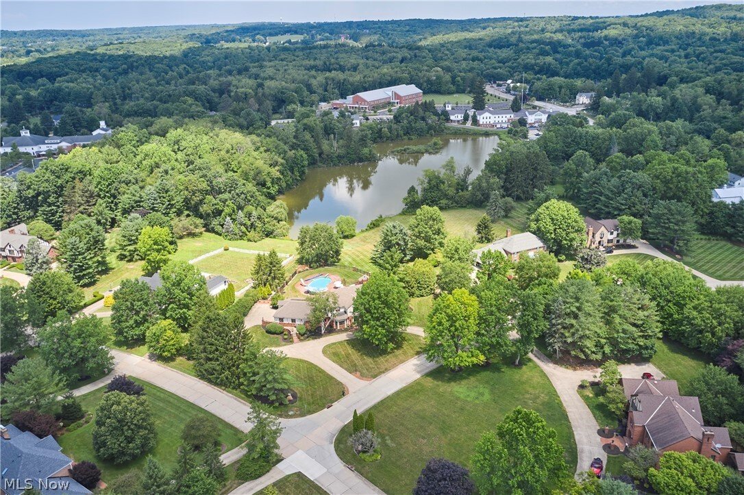 House in Akron, Ohio, United States 4 - 18402818