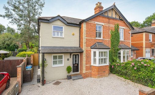 House in Sunninghill, England 1