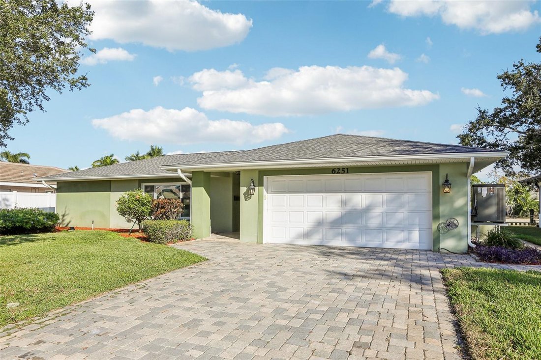 House in St. Petersburg, Florida, United States 2 - 18404117