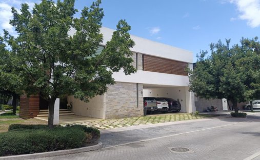 House in Jesús María, Aguascalientes, Mexico 1