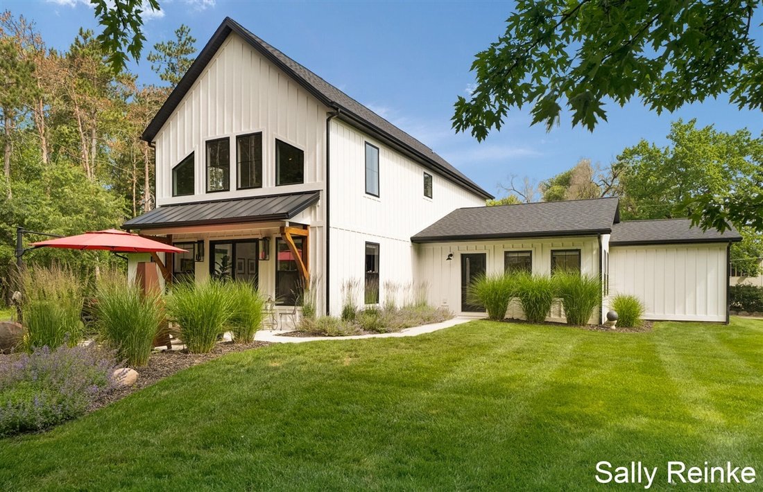 House in Forest Hills, Michigan, United States 5 - 18402936