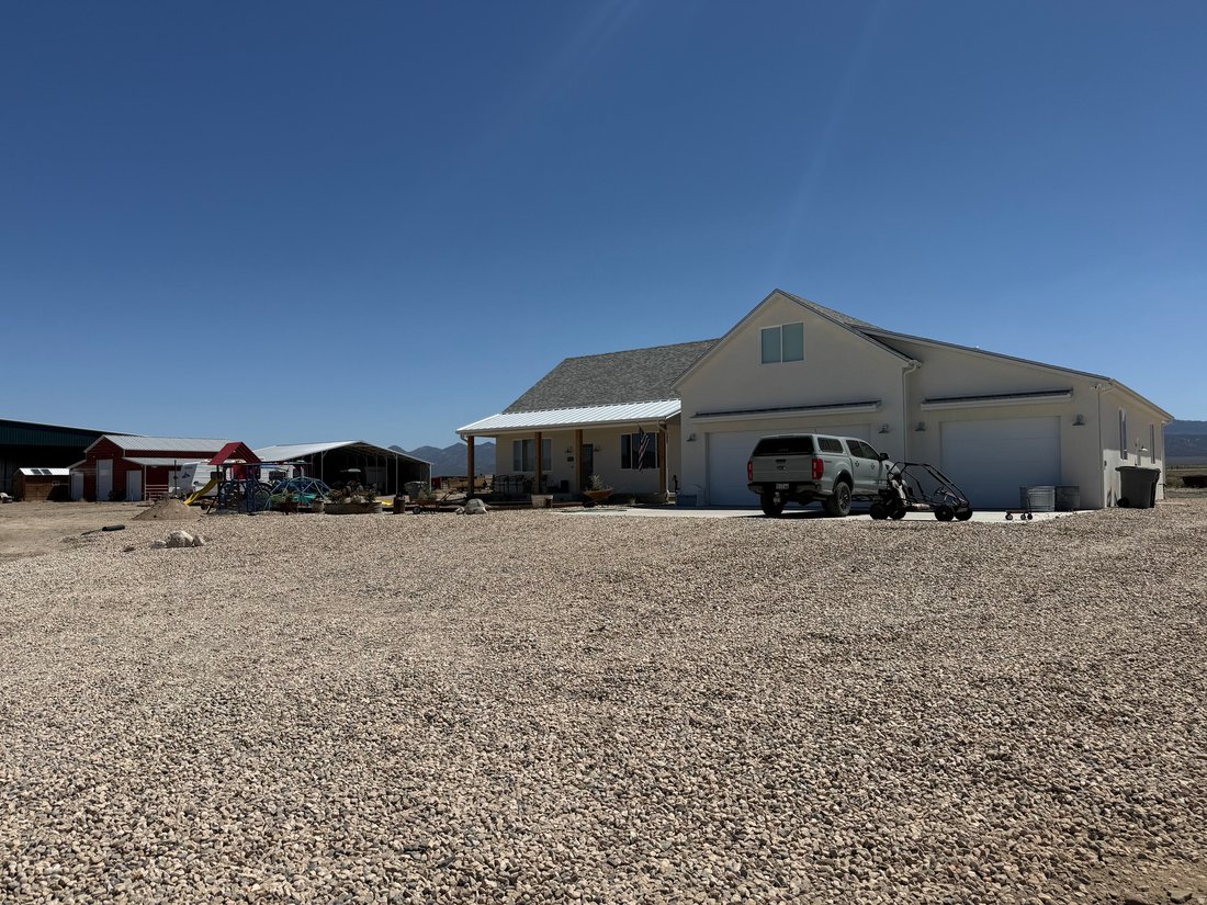 House in Panguitch, Utah, United States 3 - 17094066