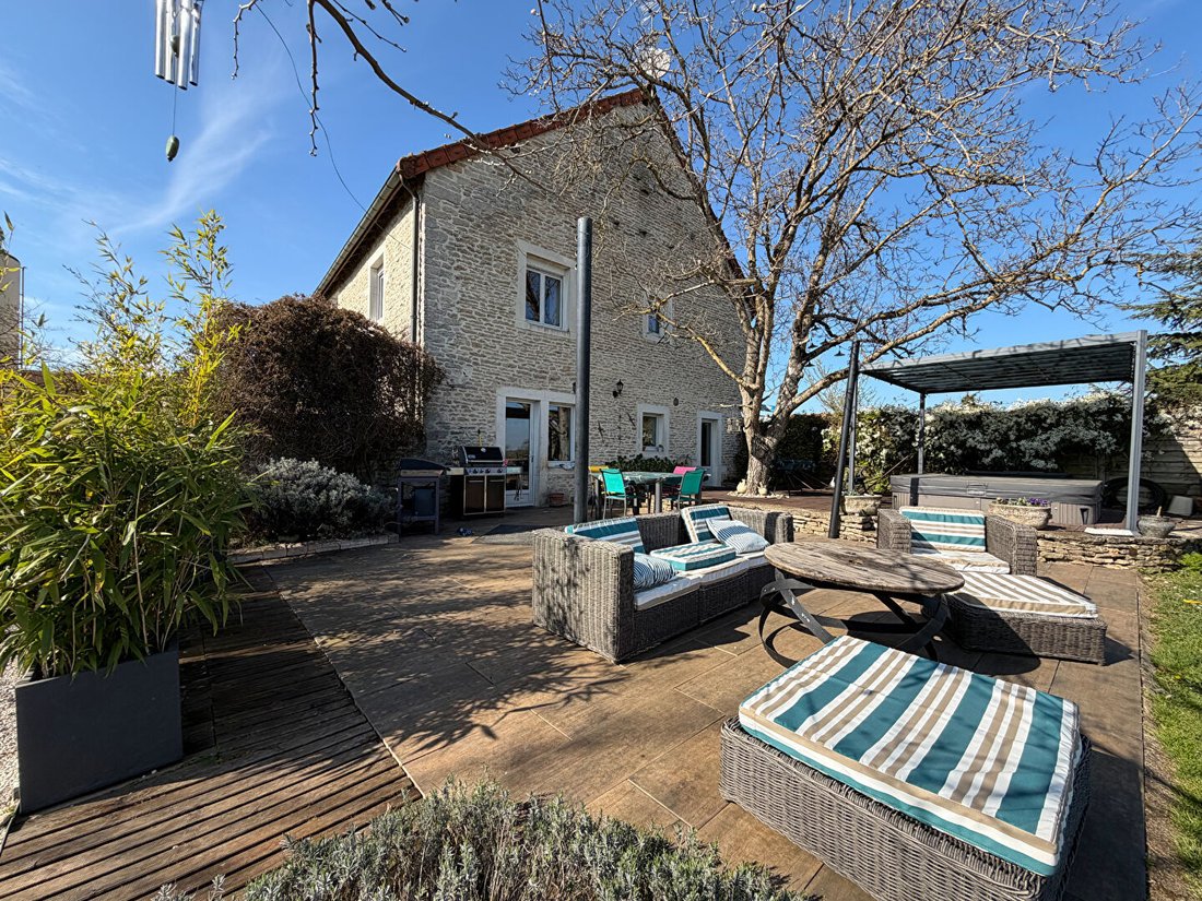 Villa in Saint Jean Eudes-Saint Gilles, Caen, France 2 - 18405614