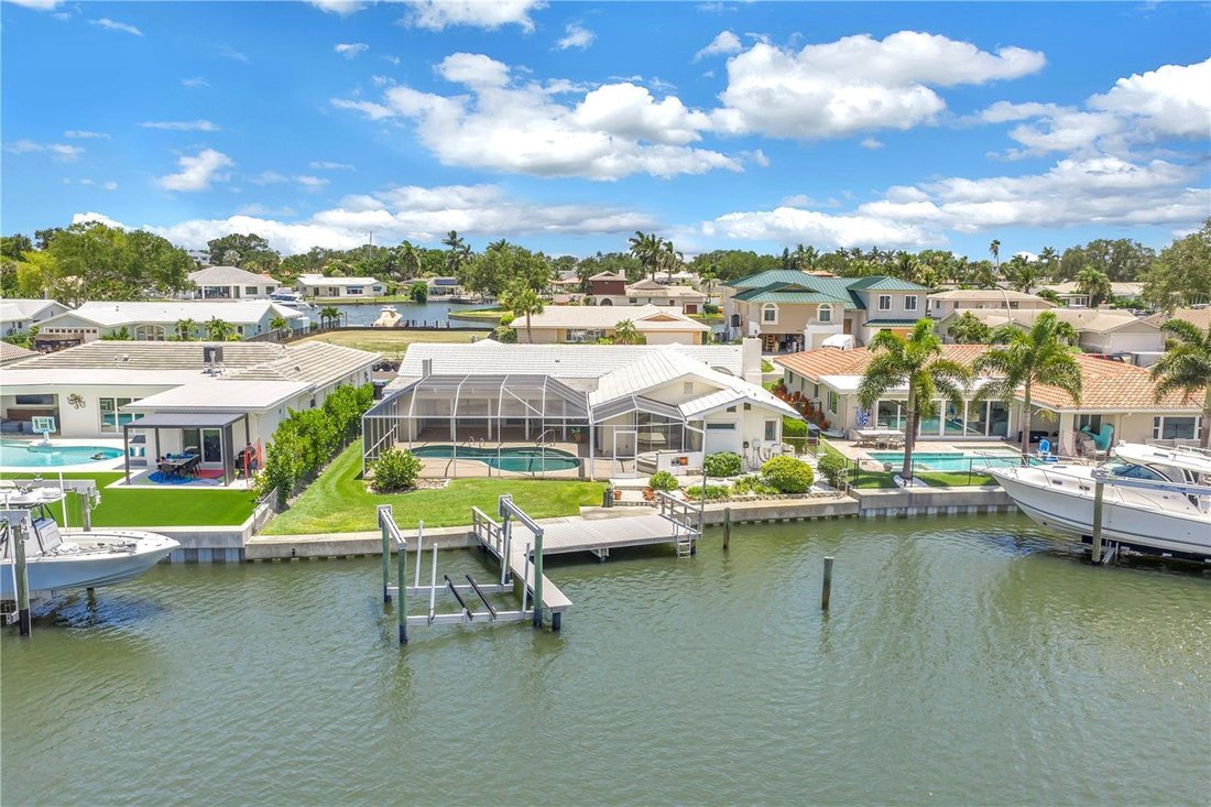 House in St. Petersburg, Florida, United States 1 - 18404006
