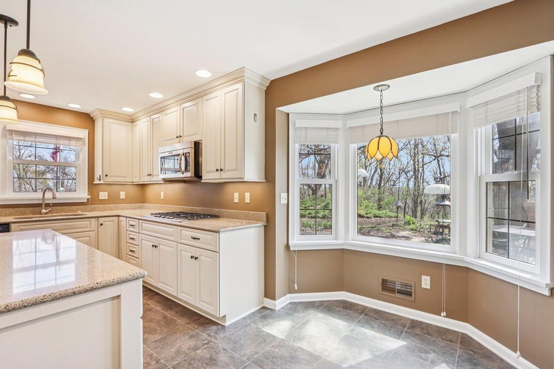 House in Waukesha, Wisconsin, United States 5 - 18407196