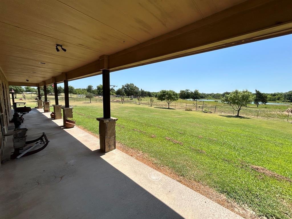 House in Celeste, Texas, United States 4 - 18255202