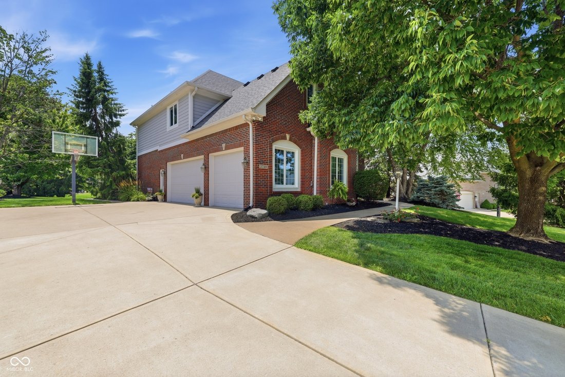 House in Westfield, Indiana, United States 4 - 18405002