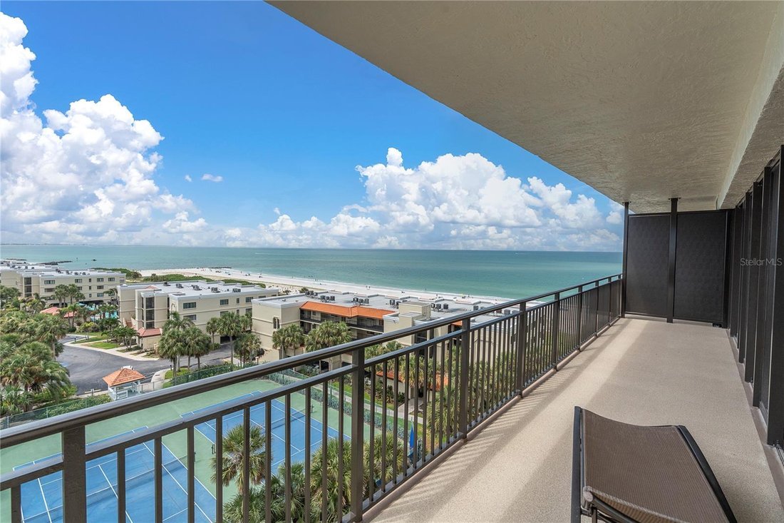 Condo in St. Pete Beach, Florida, United States 3 - 18407931