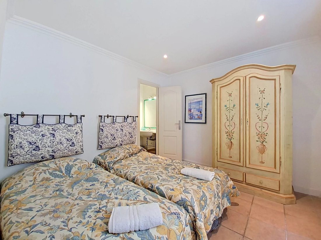 Apartment in La Californie, Cannes, France 3 - 18405085