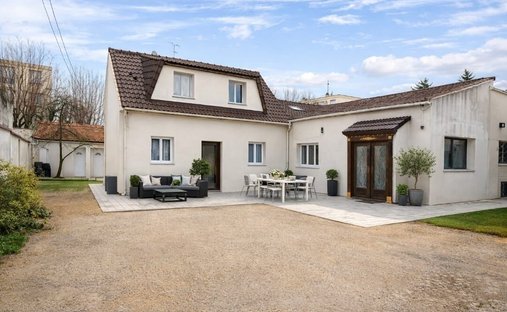 Villa a Bobigny, Isola di Francia, Francia 1