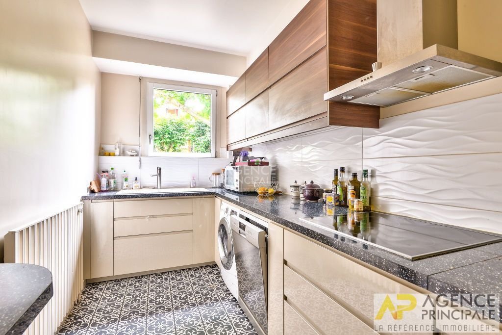 Apartment in Chatou, Ile-de-France, France 4 - 18404038