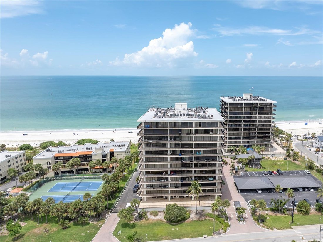 Condo in St. Pete Beach, Florida, United States 1 - 18407931