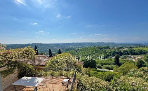 Villa in Châteauneuf-Grasse, Provence-Alpes-Côte d'Azur, France 1