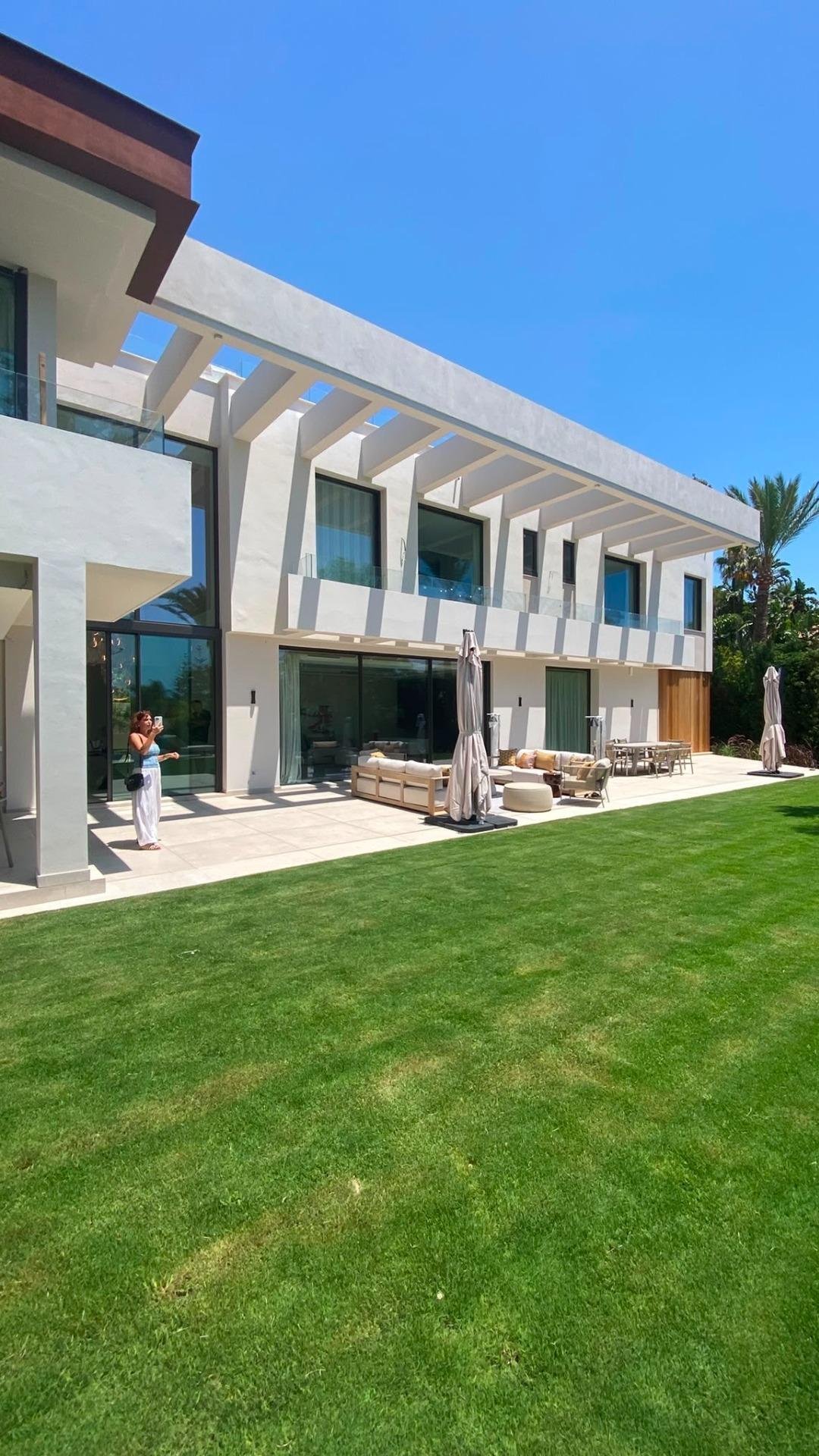 Villa in Marbella, Andalusia, Spain 1 - 18411655